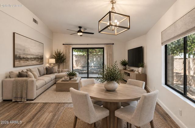 2120 E DONALD Drive, Phoenix, AZ 85024