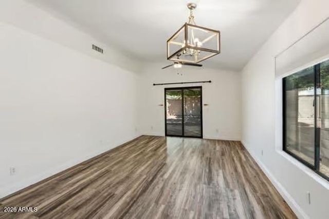 2120 E DONALD Drive, Phoenix, AZ 85024