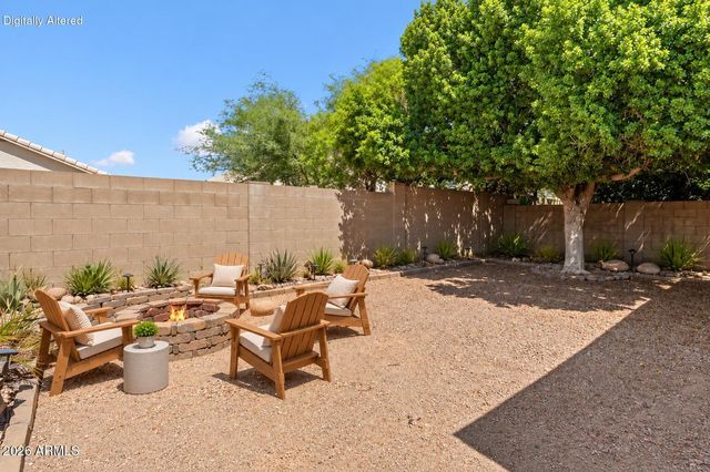2120 E DONALD Drive, Phoenix, AZ 85024