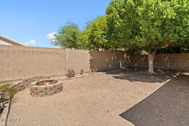 2120 E DONALD Drive, Phoenix, AZ 85024