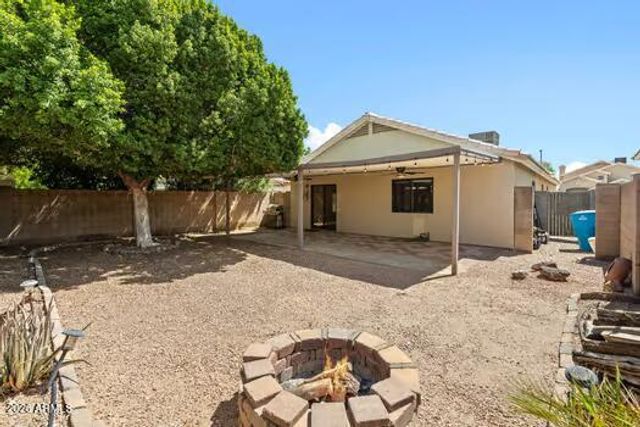 2120 E DONALD Drive, Phoenix, AZ 85024