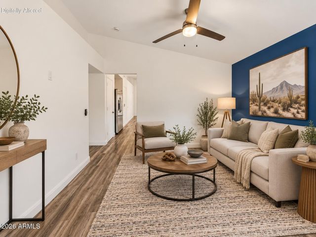 2120 E DONALD Drive, Phoenix, AZ 85024