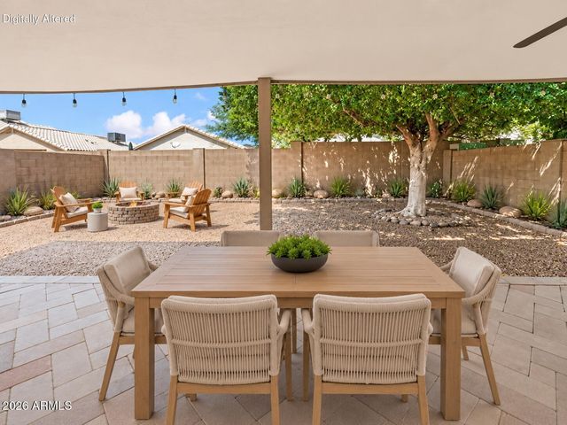 2120 E DONALD Drive, Phoenix, AZ 85024