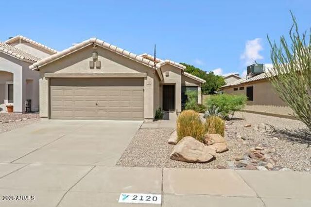 2120 E DONALD Drive, Phoenix, AZ 85024