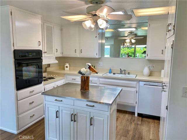 13210 Seaview Ln M10-250D, Seal Beach, CA 90740