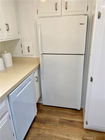 13210 Seaview Ln M10-250D, Seal Beach, CA 90740