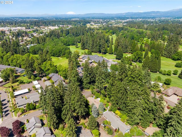 8805 Ne 36th St, Vancouver, WA 98662