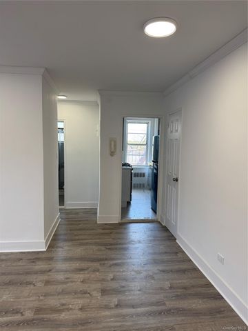 222-89 Braddock Avenue 3-E, Bellerose, NY 11428