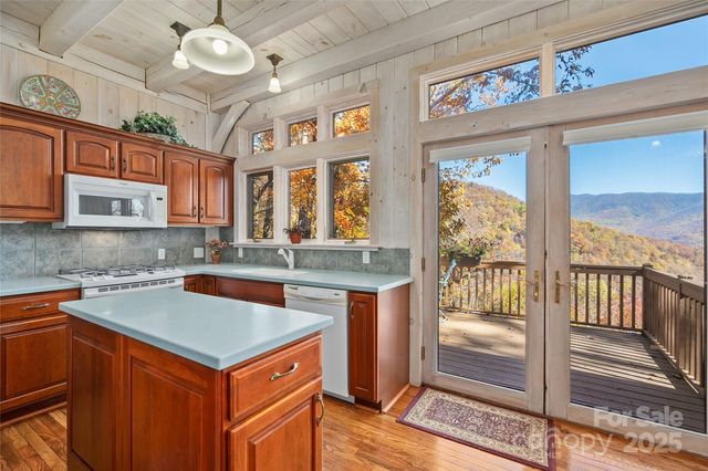 33 Great Aspen Way, Black Mountain, NC 28711