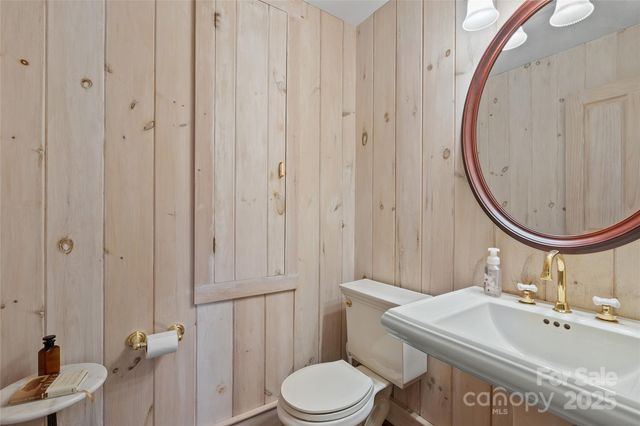 33 Great Aspen Way, Black Mountain, NC 28711