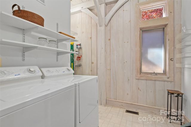 33 Great Aspen Way, Black Mountain, NC 28711