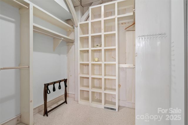 33 Great Aspen Way, Black Mountain, NC 28711