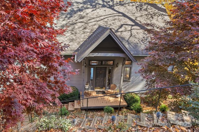 33 Great Aspen Way, Black Mountain, NC 28711