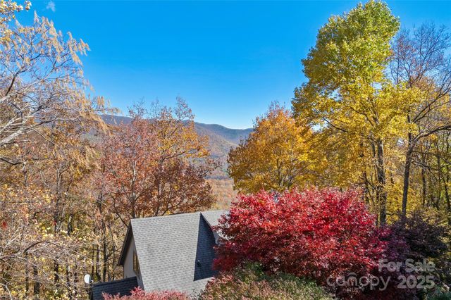33 Great Aspen Way, Black Mountain, NC 28711