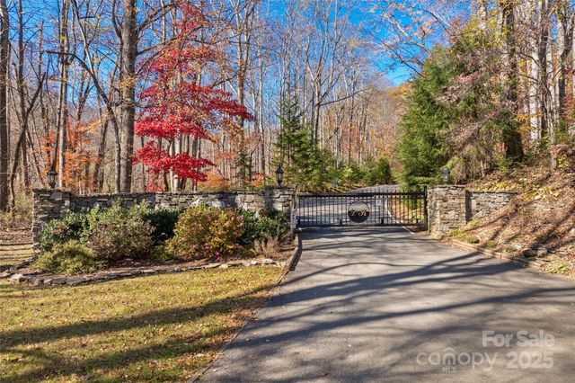 33 Great Aspen Way, Black Mountain, NC 28711
