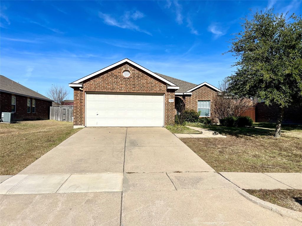 1304 Columbus Lane, Wylie, TX 75098