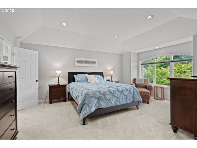 9534 Nw ENGLEMAN St, Portland, OR 97229