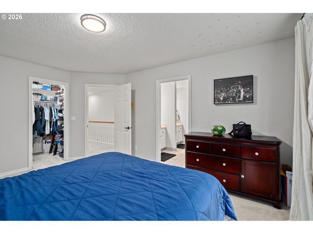 9534 Nw ENGLEMAN St, Portland, OR 97229