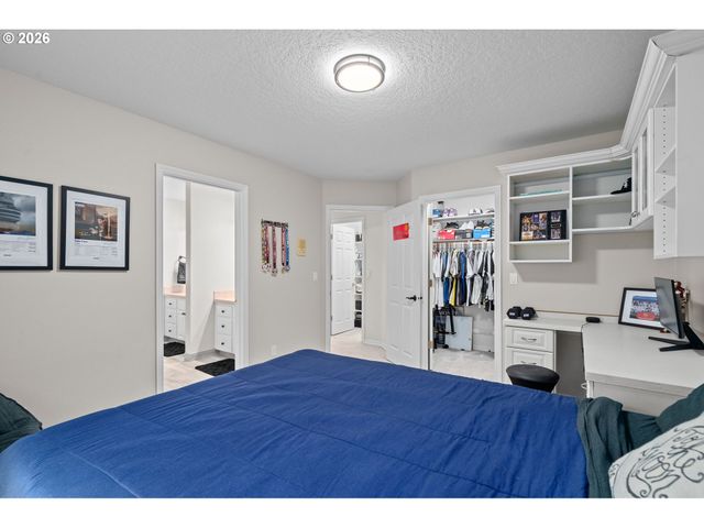 9534 Nw ENGLEMAN St, Portland, OR 97229