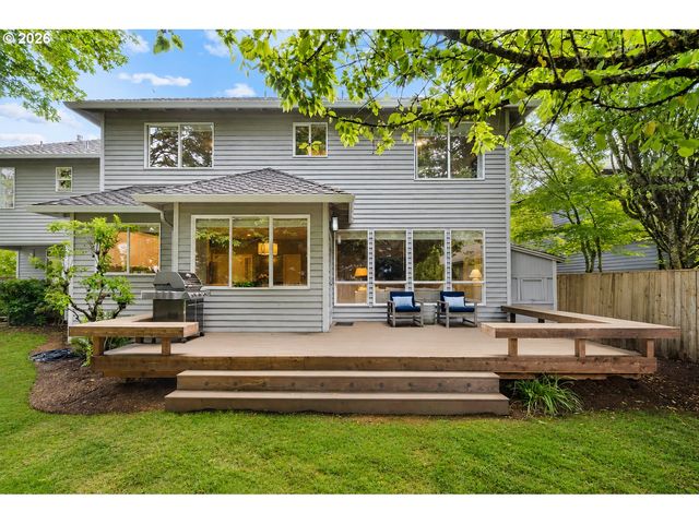9534 Nw ENGLEMAN St, Portland, OR 97229