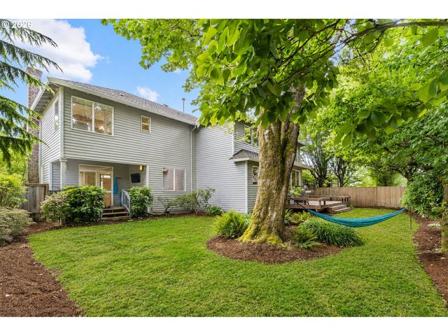 9534 Nw ENGLEMAN St, Portland, OR 97229