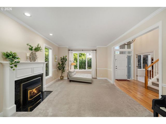 9534 Nw ENGLEMAN St, Portland, OR 97229