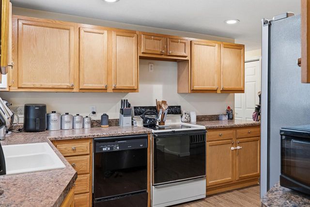 222 Lincoln AVENUE N, West Salem, WI 54669