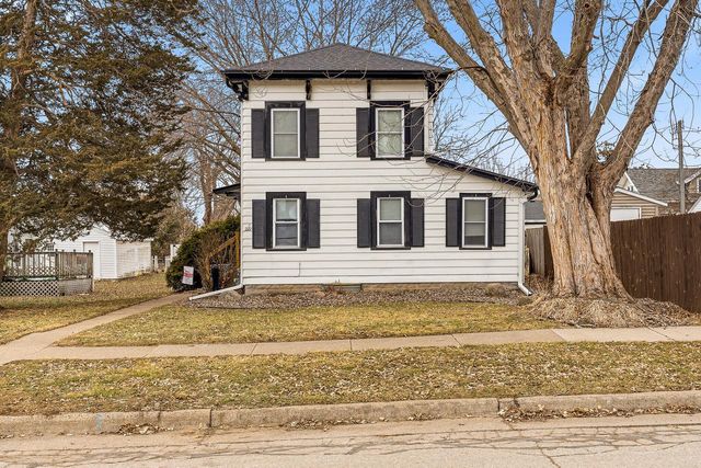 222 Lincoln AVENUE N, West Salem, WI 54669