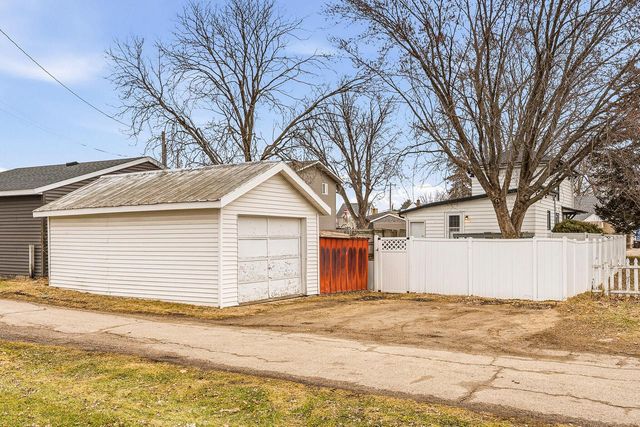 222 Lincoln AVENUE N, West Salem, WI 54669