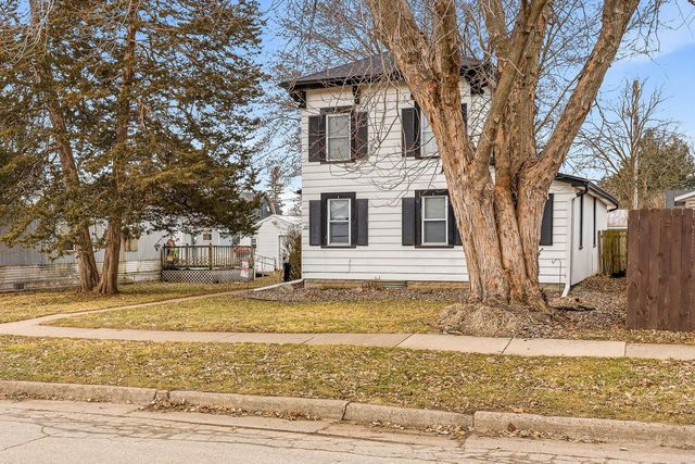 222 Lincoln AVENUE N, West Salem, WI 54669