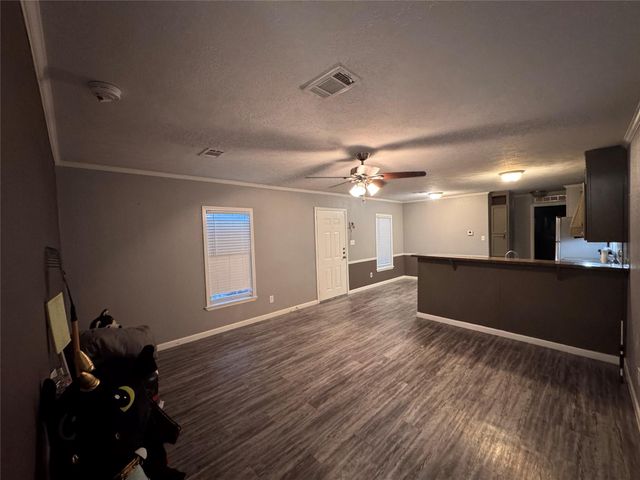 1938 Garden Road 136, Pearland, TX 77581