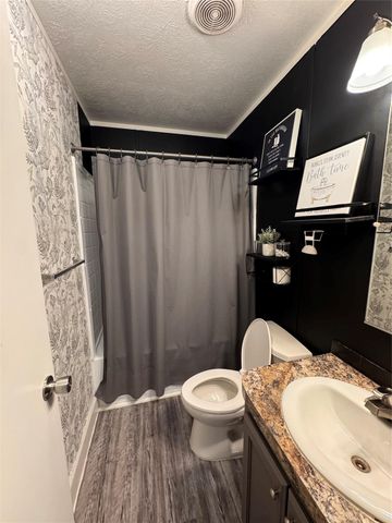 1938 Garden Road 136, Pearland, TX 77581