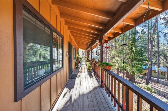 6410 Log Cabin Ln, Placerville, CA 95667