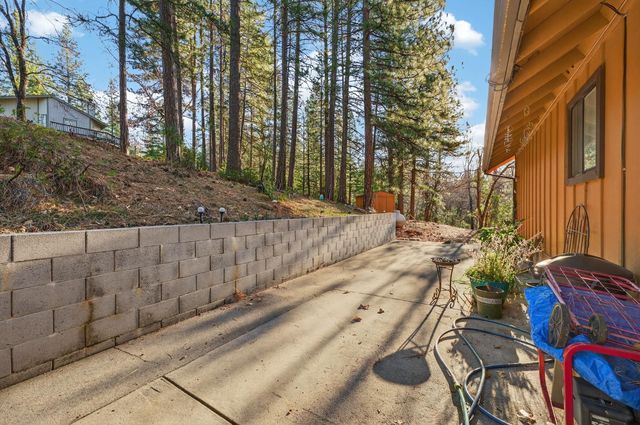 6410 Log Cabin Ln, Placerville, CA 95667