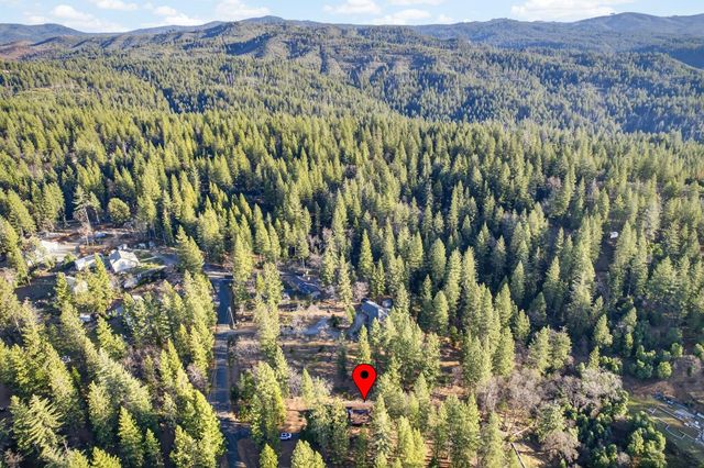 6410 Log Cabin Ln, Placerville, CA 95667