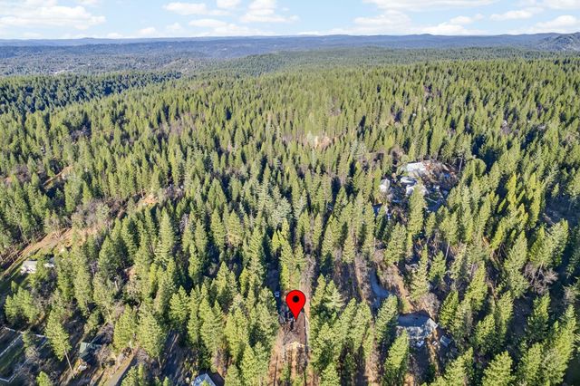 6410 Log Cabin Ln, Placerville, CA 95667