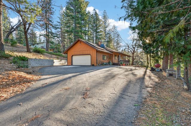 6410 Log Cabin Ln, Placerville, CA 95667