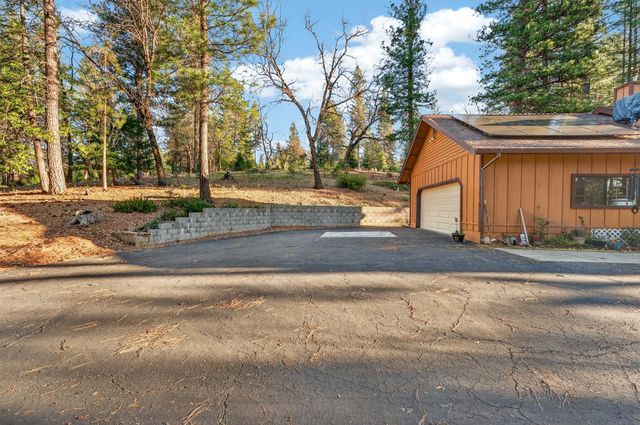 6410 Log Cabin Ln, Placerville, CA 95667