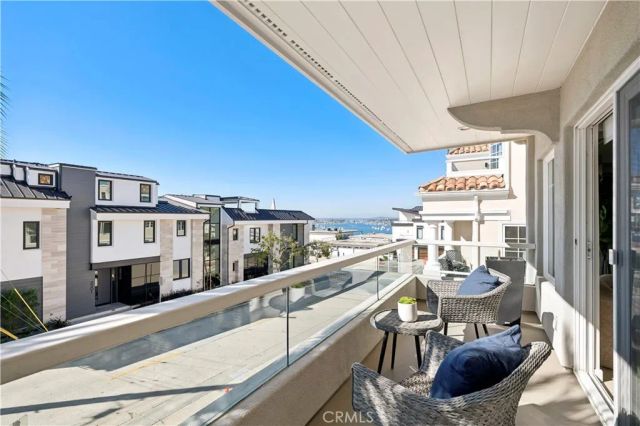 2520 Seaview Avenue, Corona Del Mar, CA 92625
