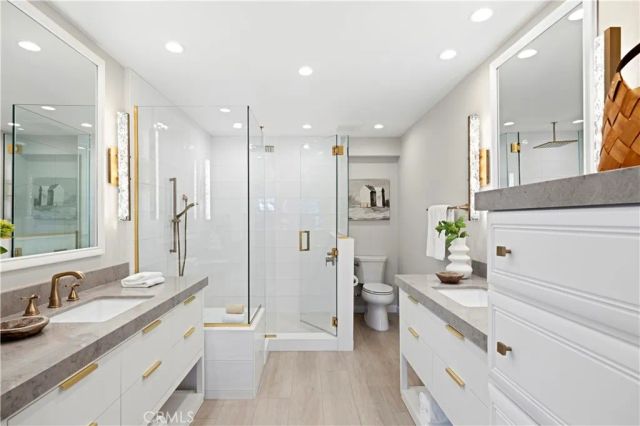 2520 Seaview Avenue, Corona Del Mar, CA 92625