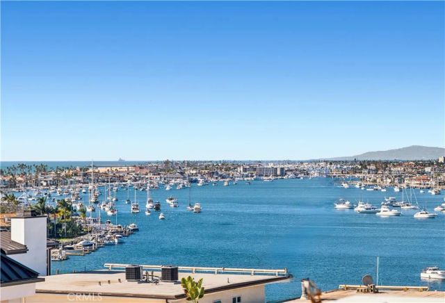 2520 Seaview Avenue, Corona Del Mar, CA 92625