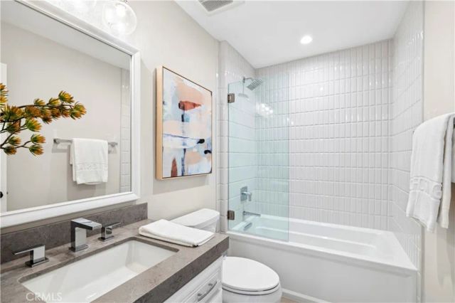 2520 Seaview Avenue, Corona Del Mar, CA 92625