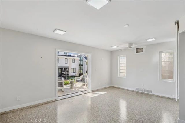 2520 Seaview Avenue, Corona Del Mar, CA 92625