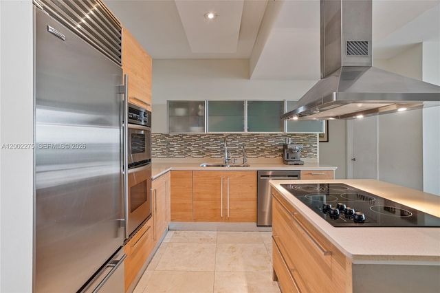 218 SE 14th St 2105, Miami, FL 33131