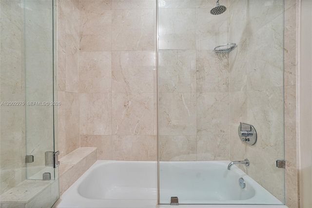 218 SE 14th St 2105, Miami, FL 33131