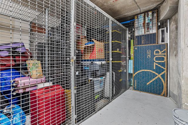 218 SE 14th St 2105, Miami, FL 33131