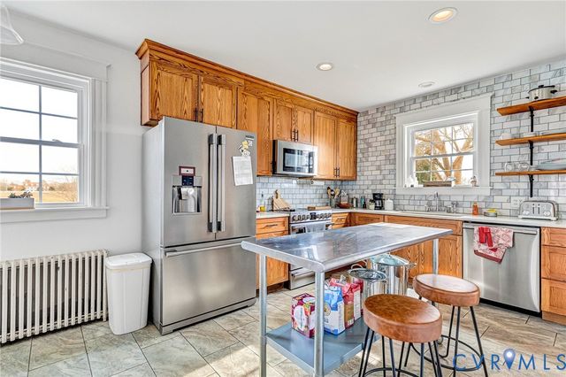 2172 Piping Tree Ferry Rd, Mechanicsville, VA 23111