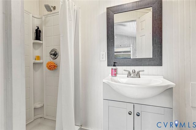 2172 Piping Tree Ferry Rd, Mechanicsville, VA 23111