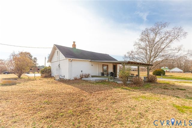 2172 Piping Tree Ferry Rd, Mechanicsville, VA 23111