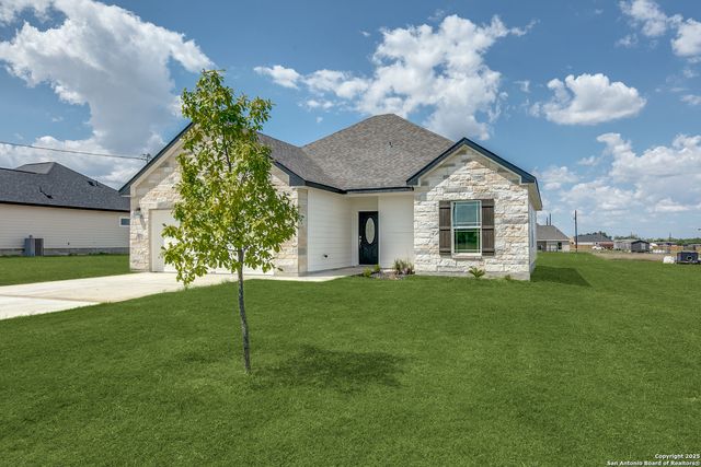 12929 Pueblo Nuevo, Atascosa, TX 78002